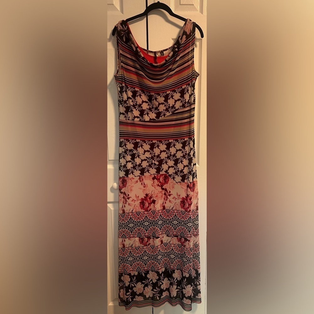 Women's Skye's The Limit Sleeveless Floral and Striped Maxi Dress
